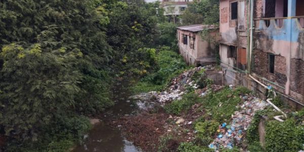 প্রাচ্যের ডান্ডি নারায়ণগঞ্জের খাল এখন মৃতপ্রায়